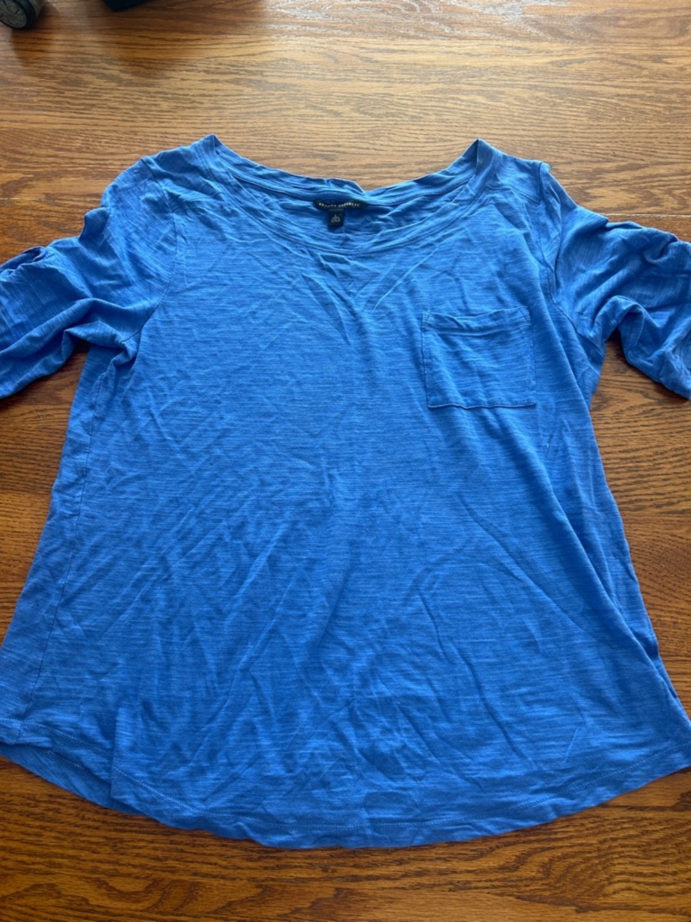 Banana Republic Blue Long Sleeve Scoop Neck Pocket Tee